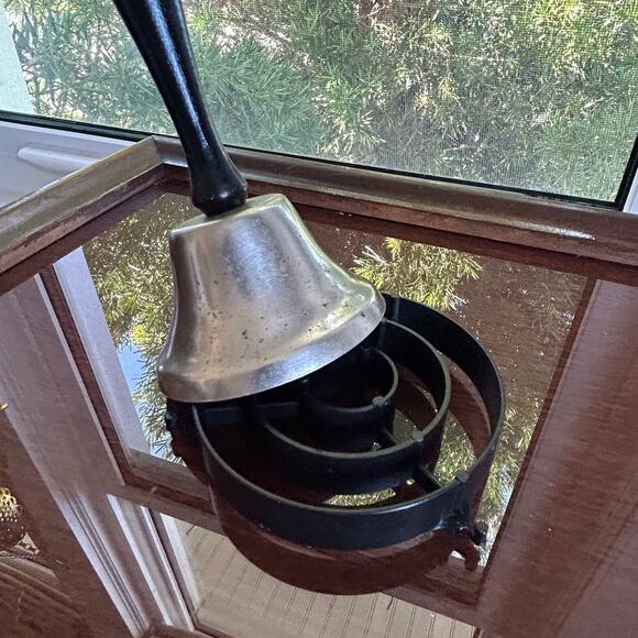 Vintage Handbell with Wooden Handle and Cast Metal Bell, School or Service Bell - Picture 5 of 10